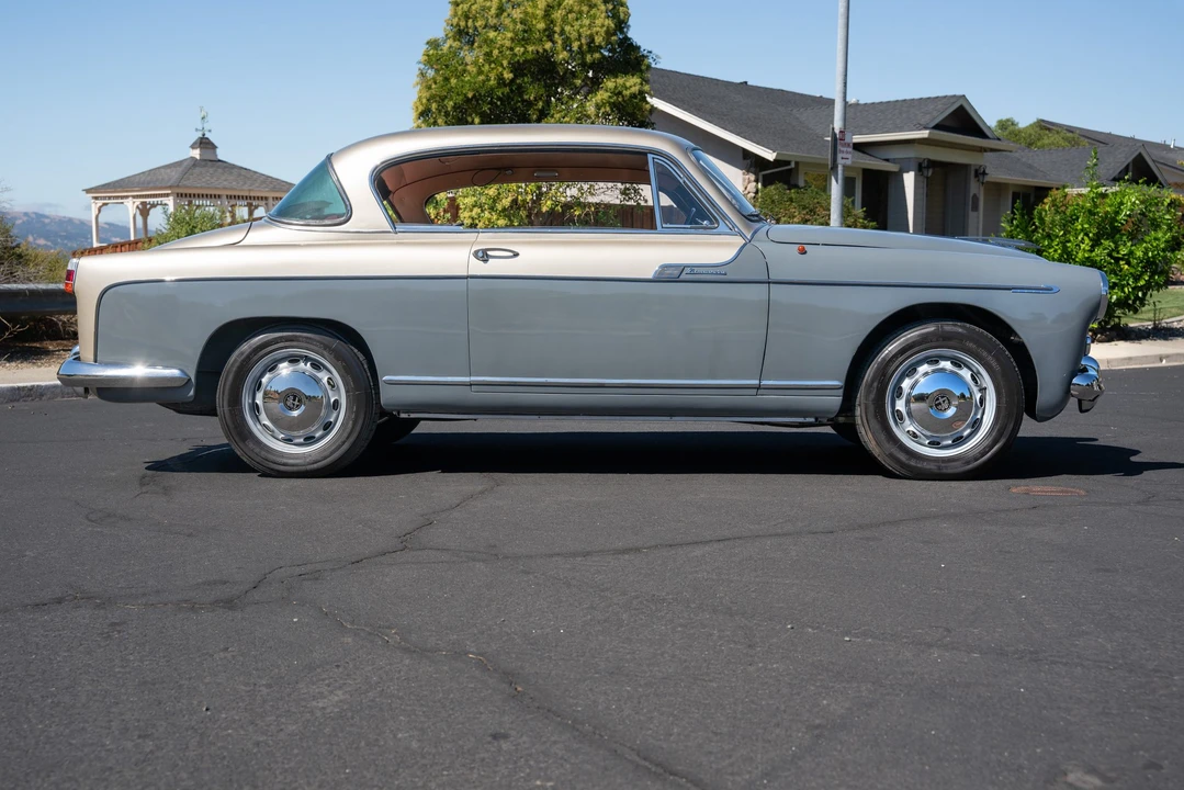 1957 Alfa Romeo 1900 - Image 13 of 31
