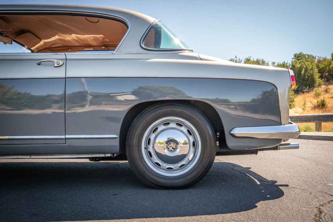 1957 Alfa Romeo 1900 - Image 27 of 31