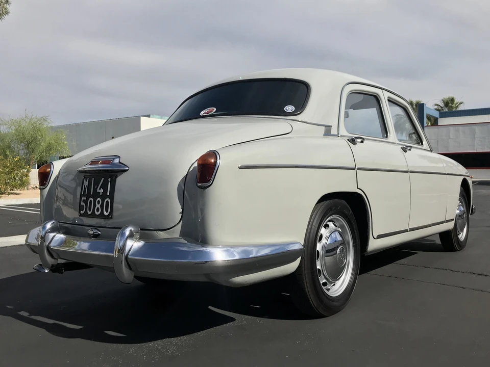 1957 Alfa Romeo 1900 - Image 14 of 31