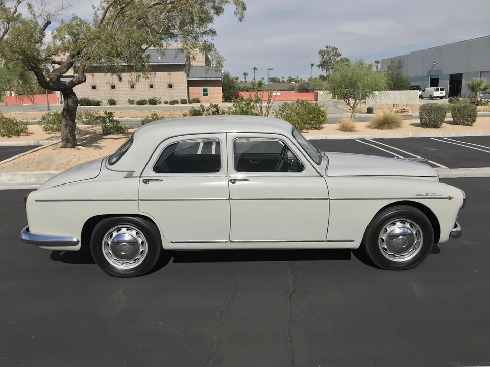 1957 Alfa Romeo 1900 - Image 17 of 31