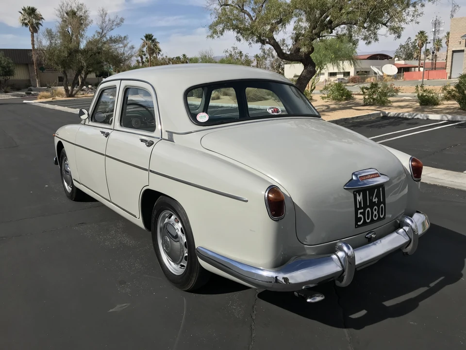 1957 Alfa Romeo 1900 - Image 10 of 31