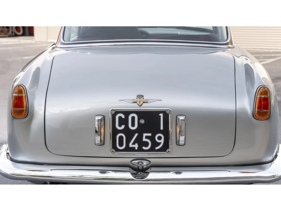 1957 Alfa Romeo 1900 - Image 13 of 20