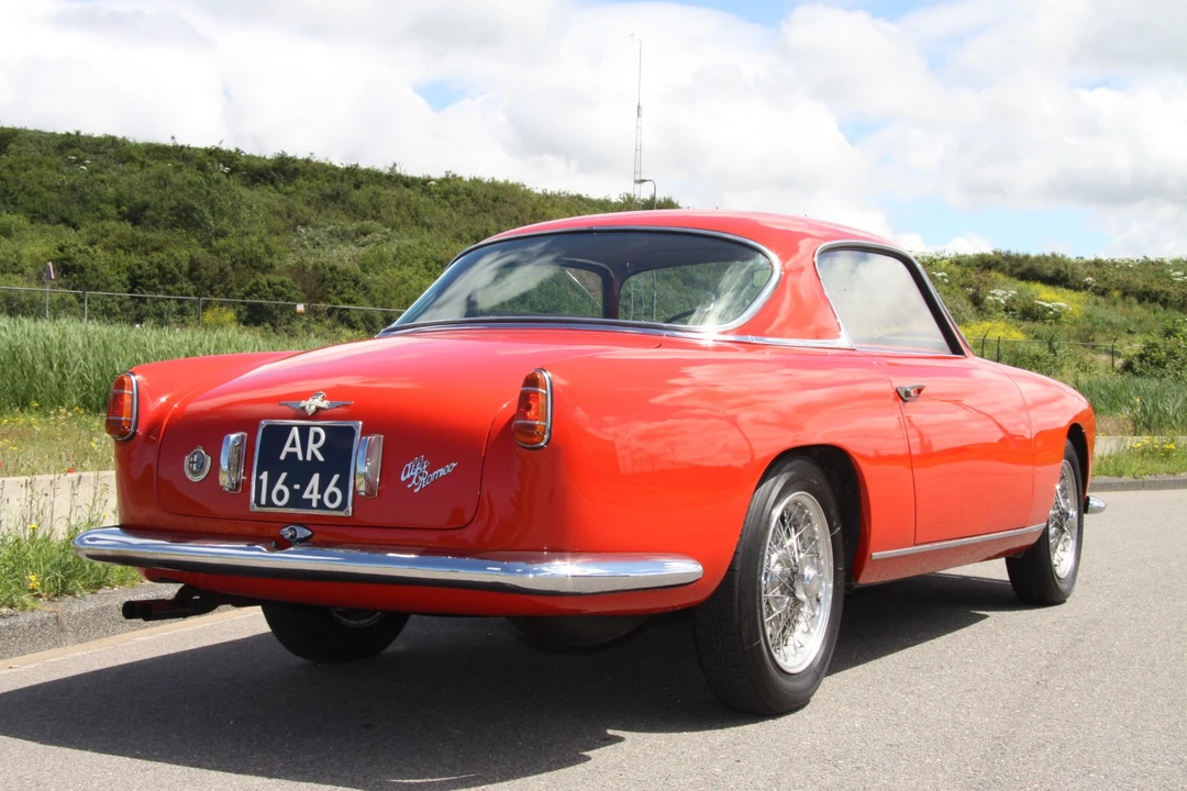1957 Alfa Romeo 1900 - Image 11 of 31