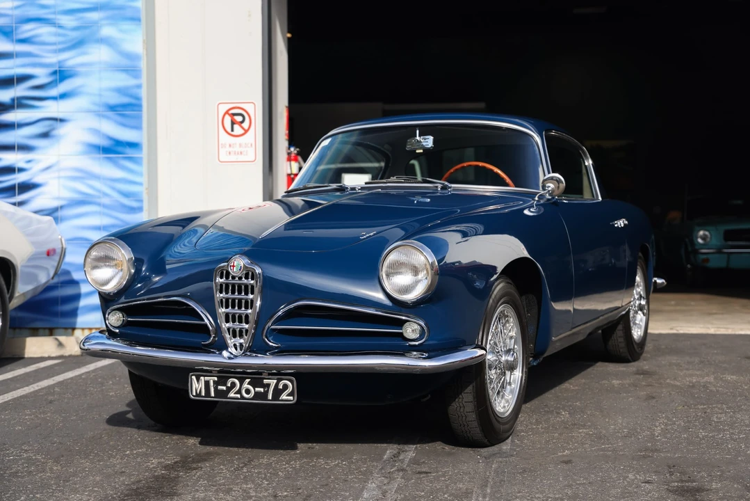 1957 Alfa Romeo 1900 - Image 5 of 31