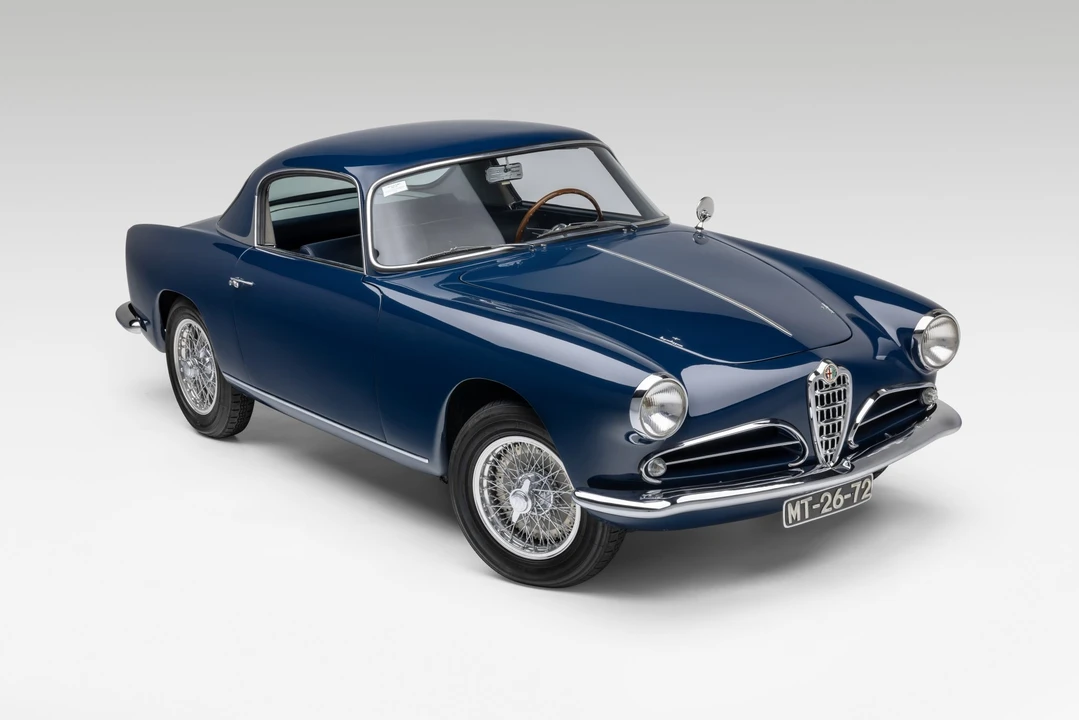 1957 Alfa Romeo 1900 - Image 25 of 31