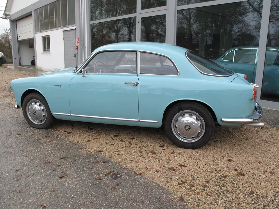 1957 Alfa Romeo Giulietta - Image 4 of 31