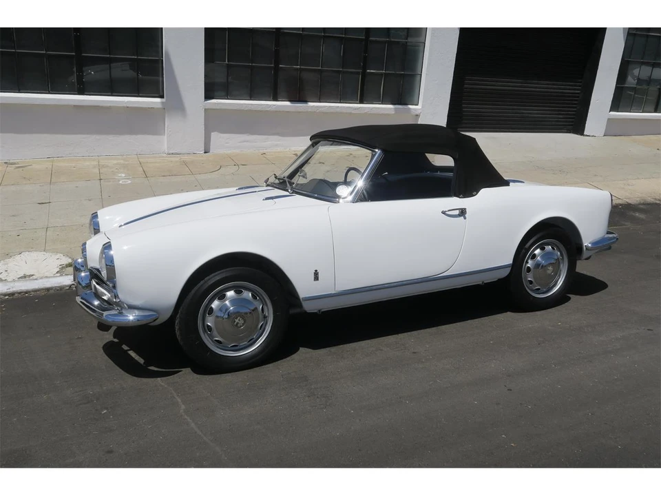1957 Alfa Romeo Giulietta - Image 8 of 31