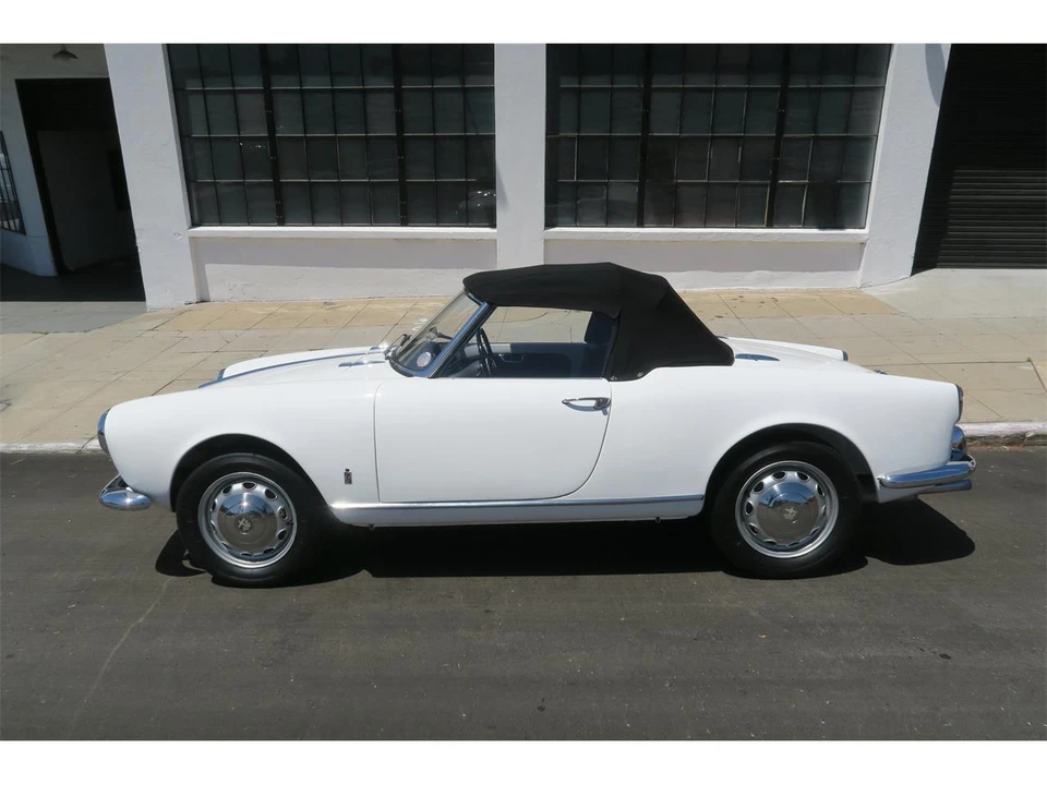 1957 Alfa Romeo Giulietta - Image 9 of 31