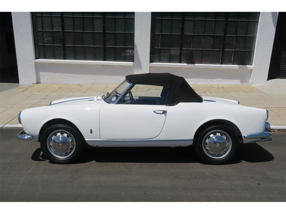 1957 Alfa Romeo Giulietta - Image 10 of 31