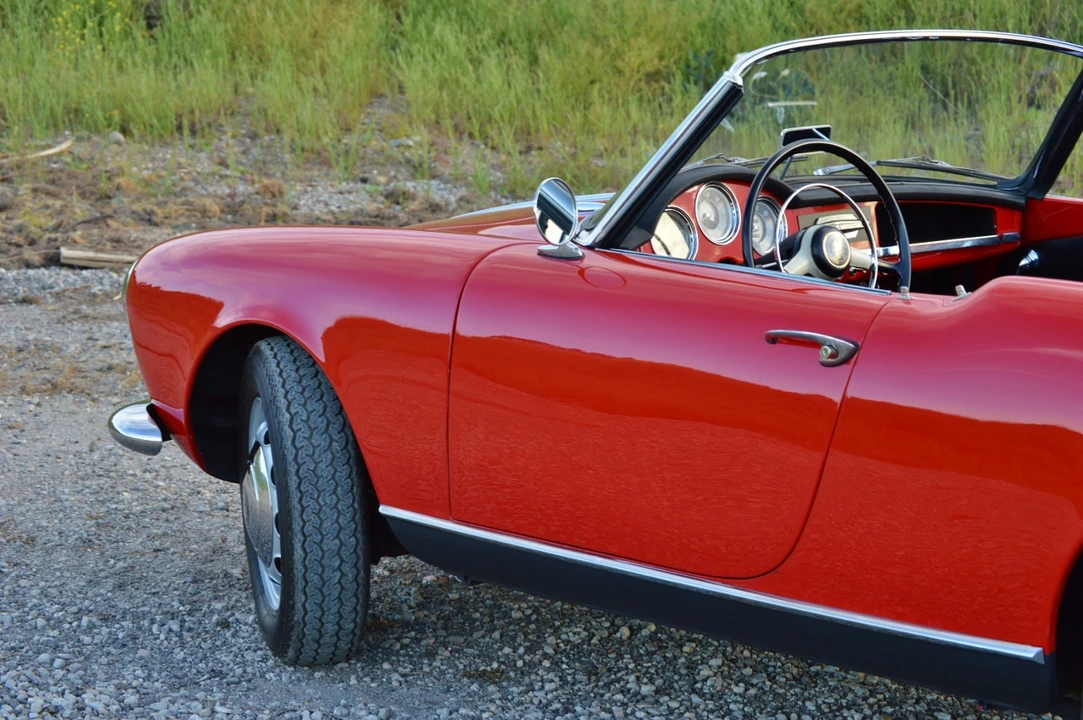 1957 Alfa Romeo Giulietta - Image 12 of 31