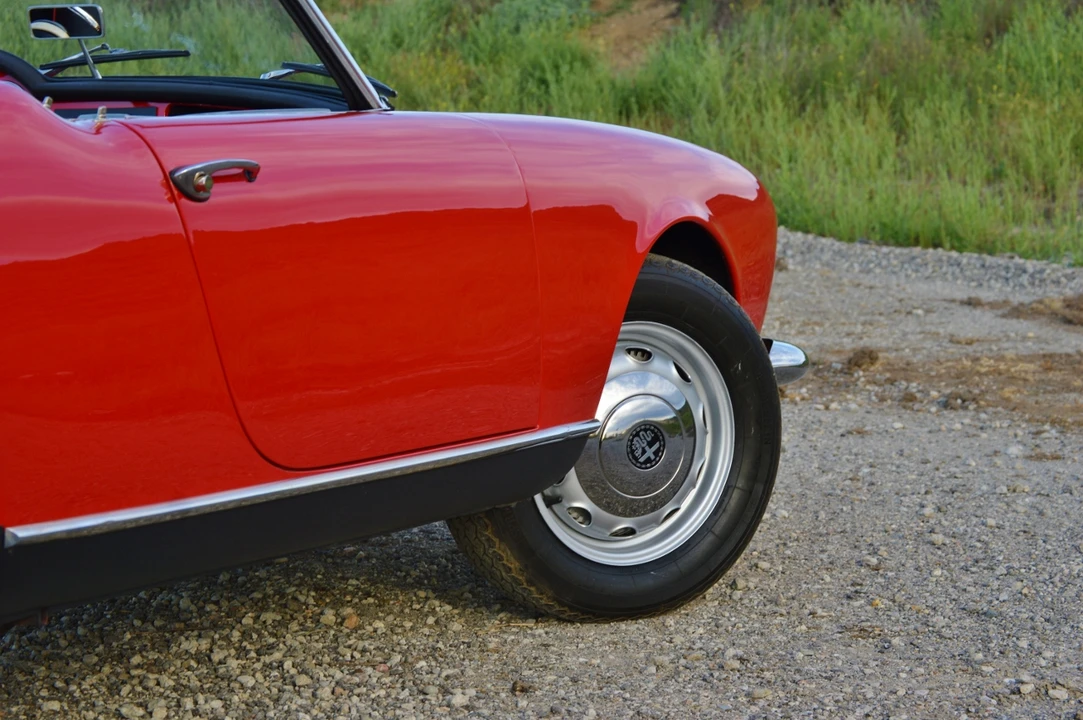 1957 Alfa Romeo Giulietta - Image 14 of 31