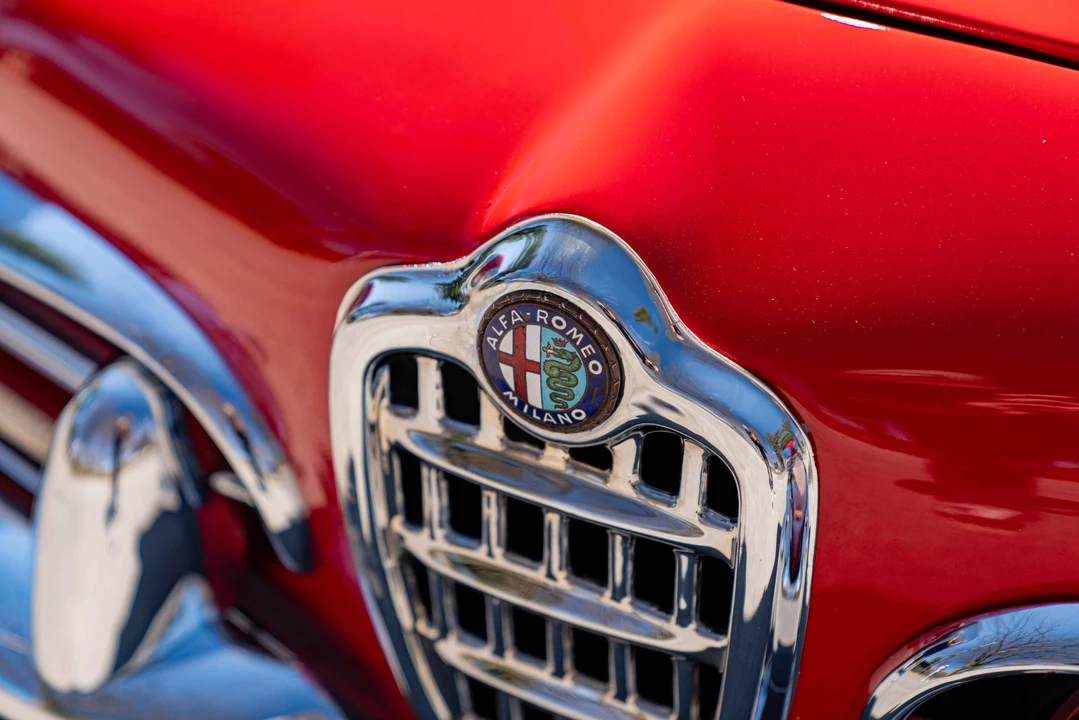 1957 Alfa Romeo Giulietta - Image 27 of 31