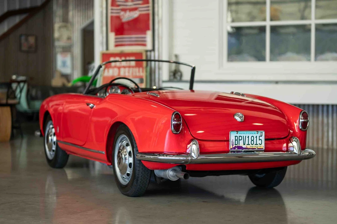 1957 Alfa Romeo Giulietta - Image 24 of 31