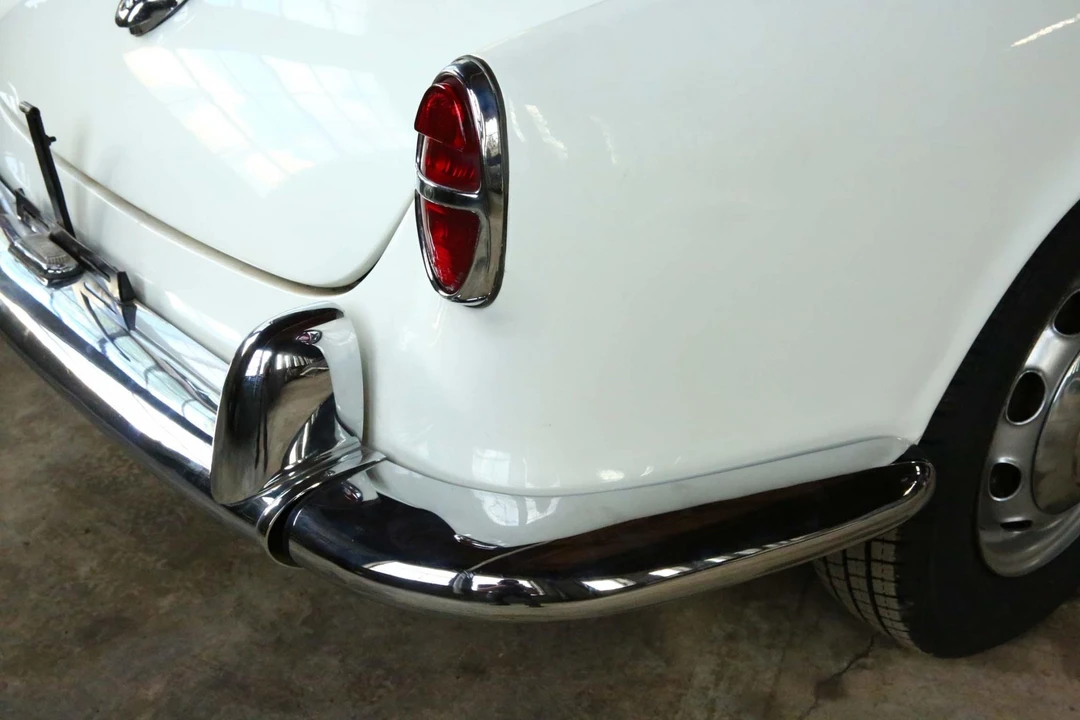 1957 Alfa Romeo Giulietta - Image 20 of 31