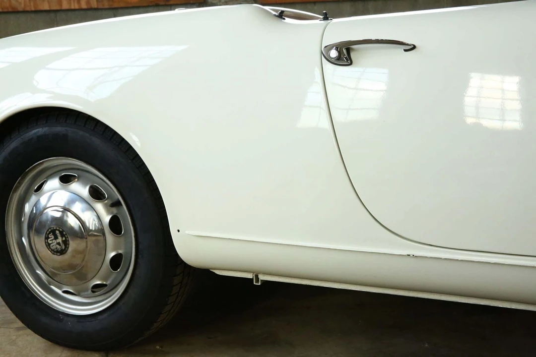 1957 Alfa Romeo Giulietta - Image 28 of 31