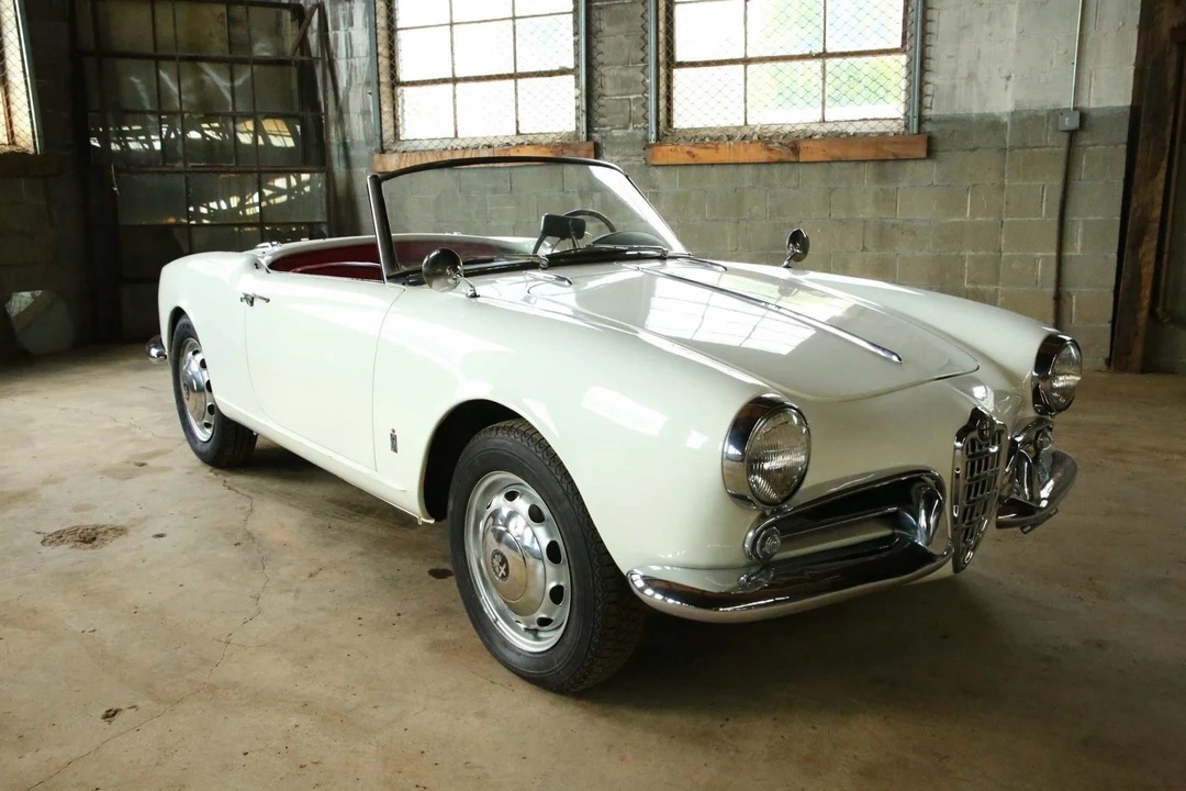 1957 Alfa Romeo Giulietta - Image 7 of 31
