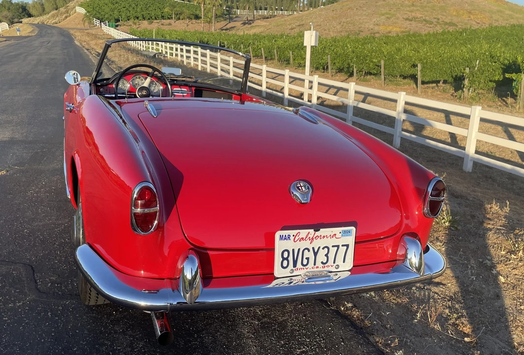 1957 Alfa Romeo Giulietta - Image 19 of 31