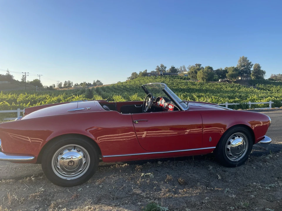 1957 Alfa Romeo Giulietta - Image 27 of 31
