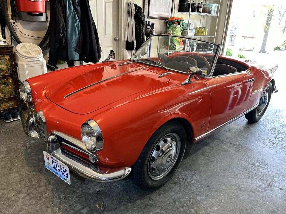 1957 Alfa Romeo Giulietta - Image 16 of 31