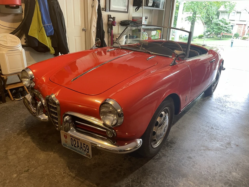 1957 Alfa Romeo Giulietta - Image 17 of 31