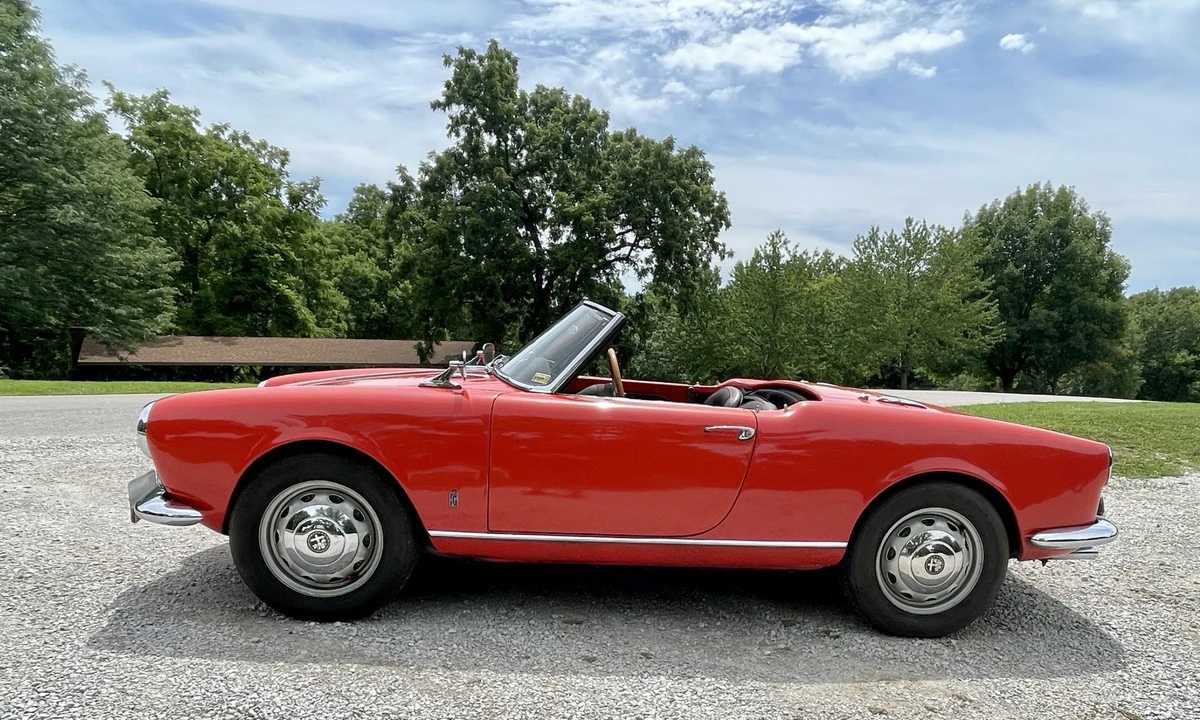 1957 Alfa Romeo Giulietta - Image 15 of 31
