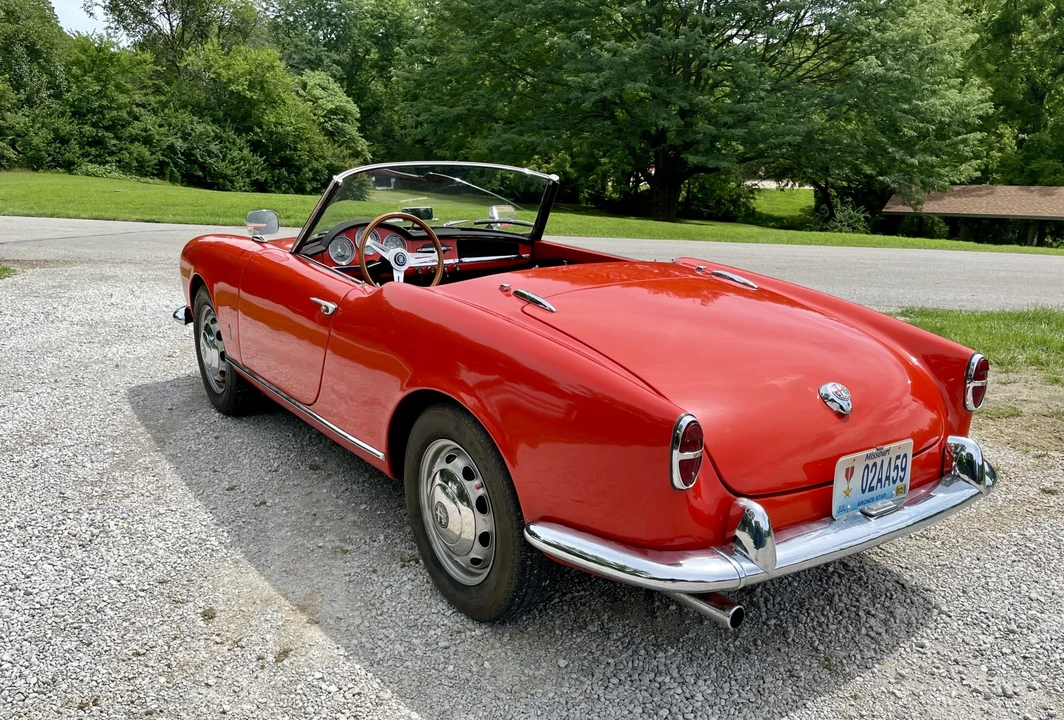 1957 Alfa Romeo Giulietta - Image 13 of 31