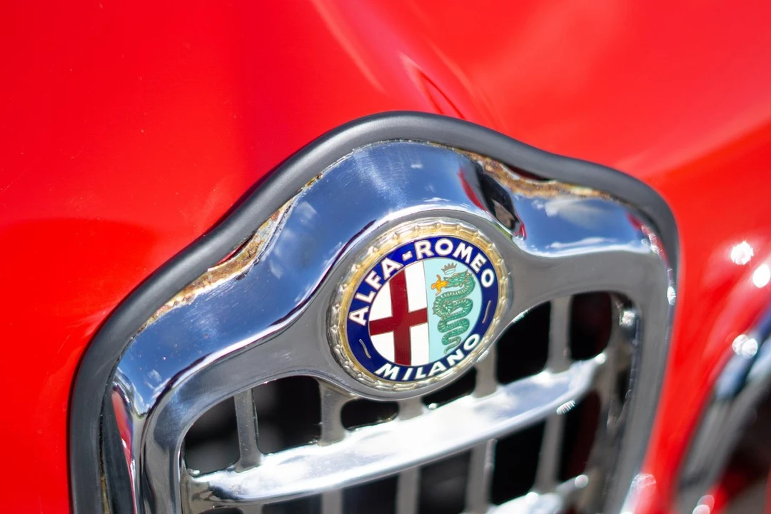1957 Alfa Romeo Giulietta - Image 26 of 31