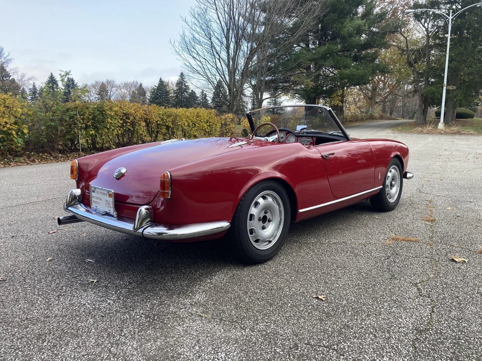 1957 Alfa Romeo Giulietta - Image 7 of 31