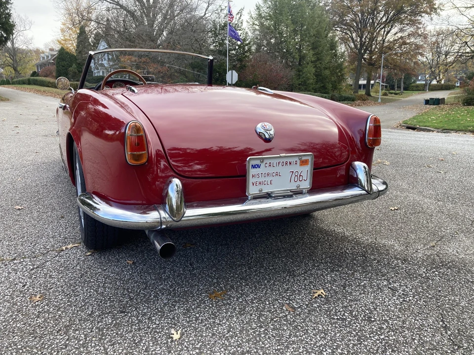 1957 Alfa Romeo Giulietta - Image 4 of 31