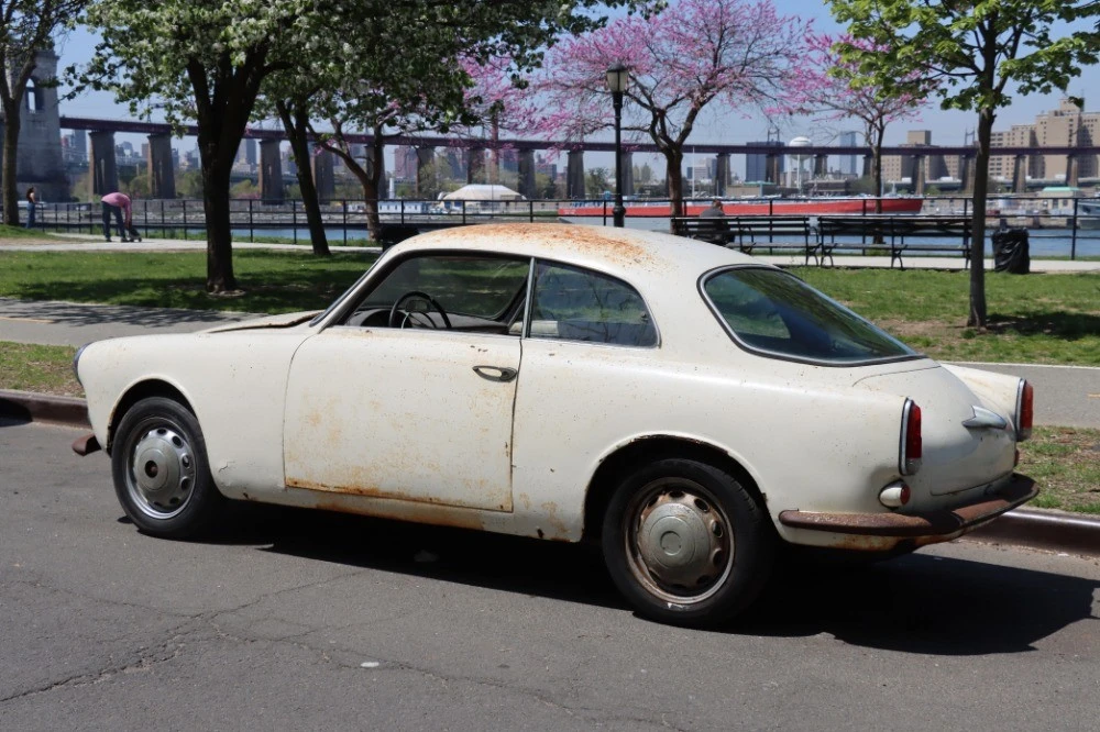 1957 Alfa Romeo Giulietta - Image 5 of 8