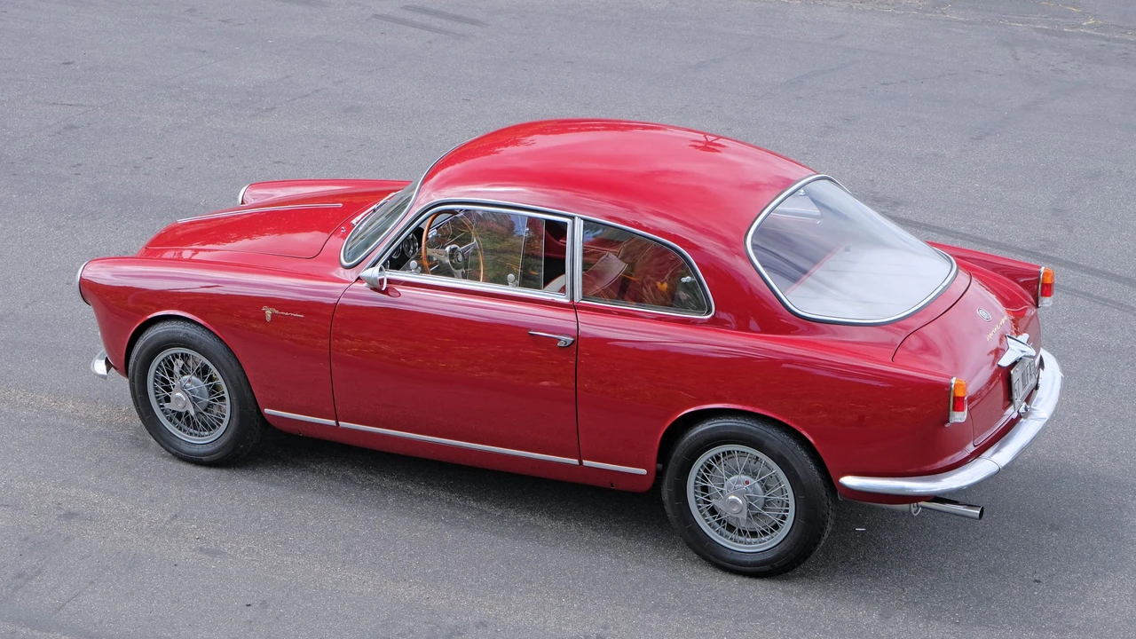 1957 Alfa Romeo Giulietta - Image 30 of 31