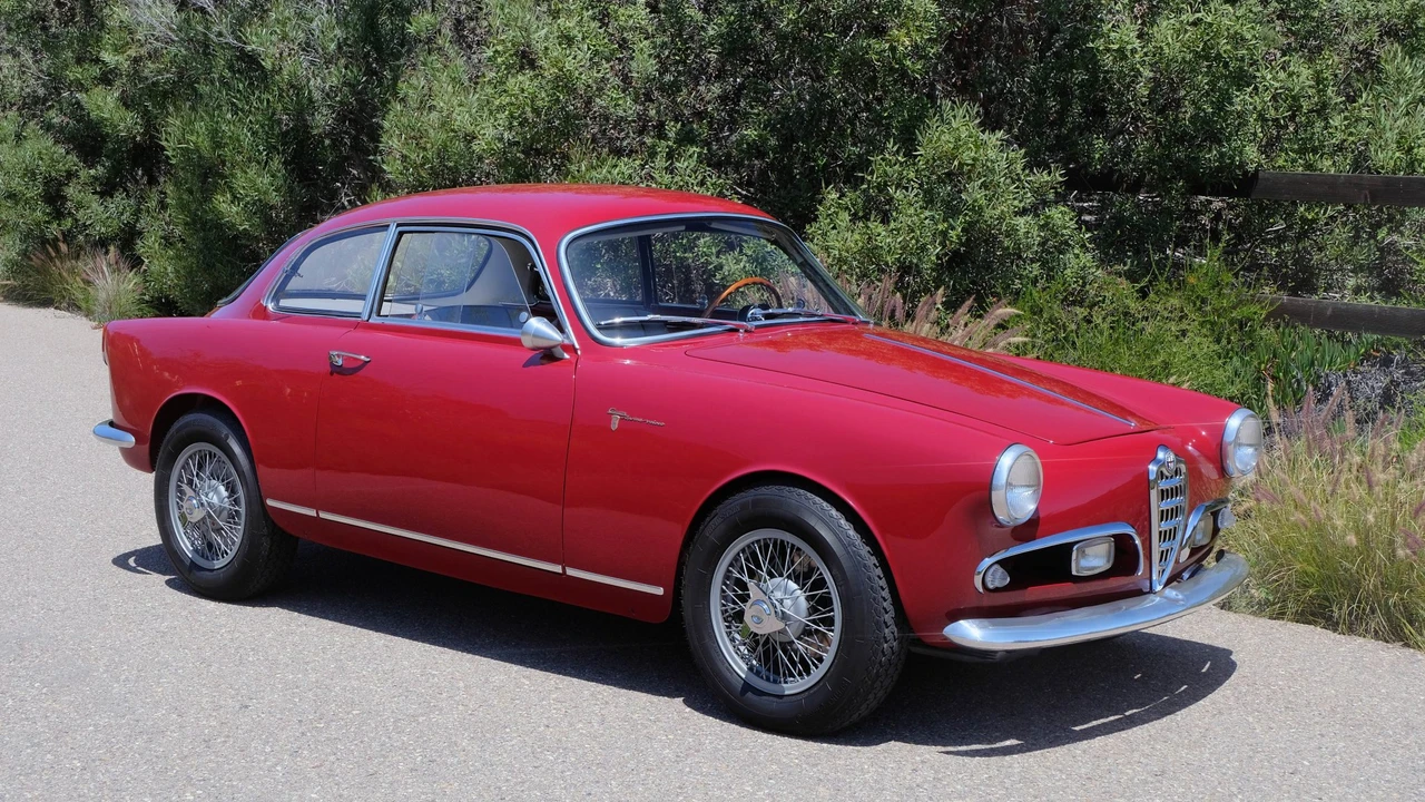 1957 Alfa Romeo Giulietta - Image 10 of 31