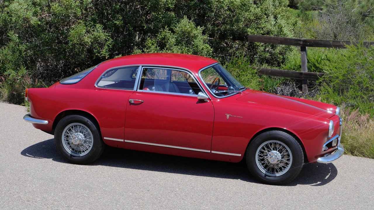1957 Alfa Romeo Giulietta - Image 7 of 31