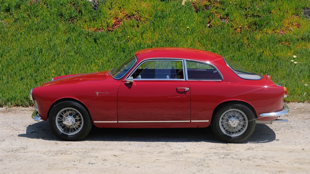 1957 Alfa Romeo Giulietta - Image 17 of 31