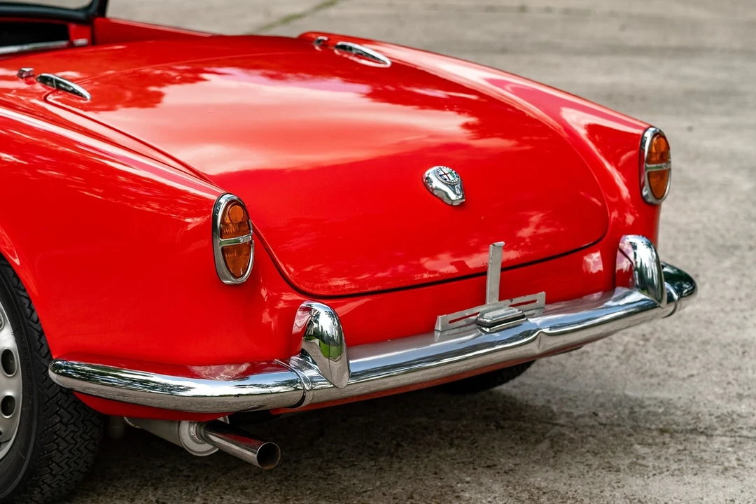 1957 Alfa Romeo Giulietta - Image 11 of 21