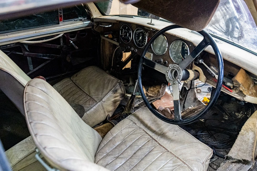 1957 Aston Martin DB1 & DB2 & DB2/4 & DB Mark III - Image 27 of 30