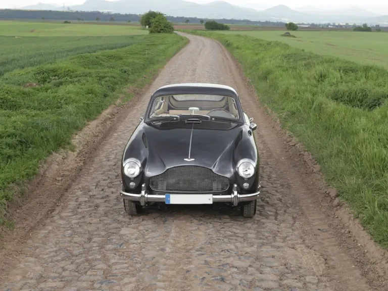 1957 Aston Martin DB1 & DB2 & DB2/4 & DB Mark III - Image 11 of 21