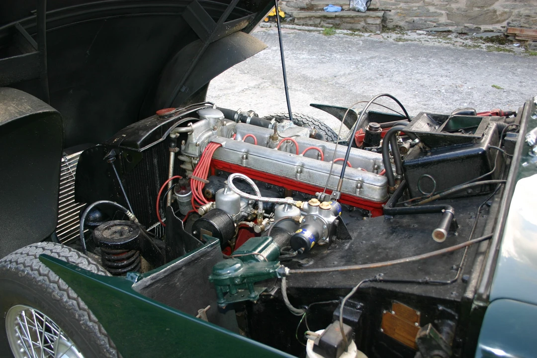 1957 Aston Martin DB1 & DB2 & DB2/4 & DB Mark III - Image 3 of 4