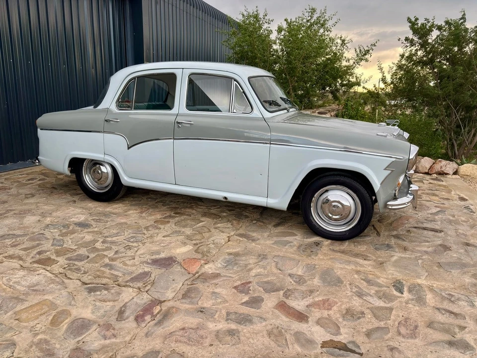 1957 Austin A55 & A60 Cambridge - Image 4 of 31