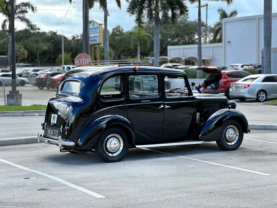 1957 Austin - Image 29 of 31
