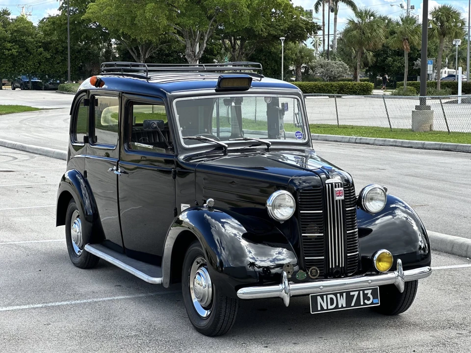 1957 Austin - Image 4 of 31