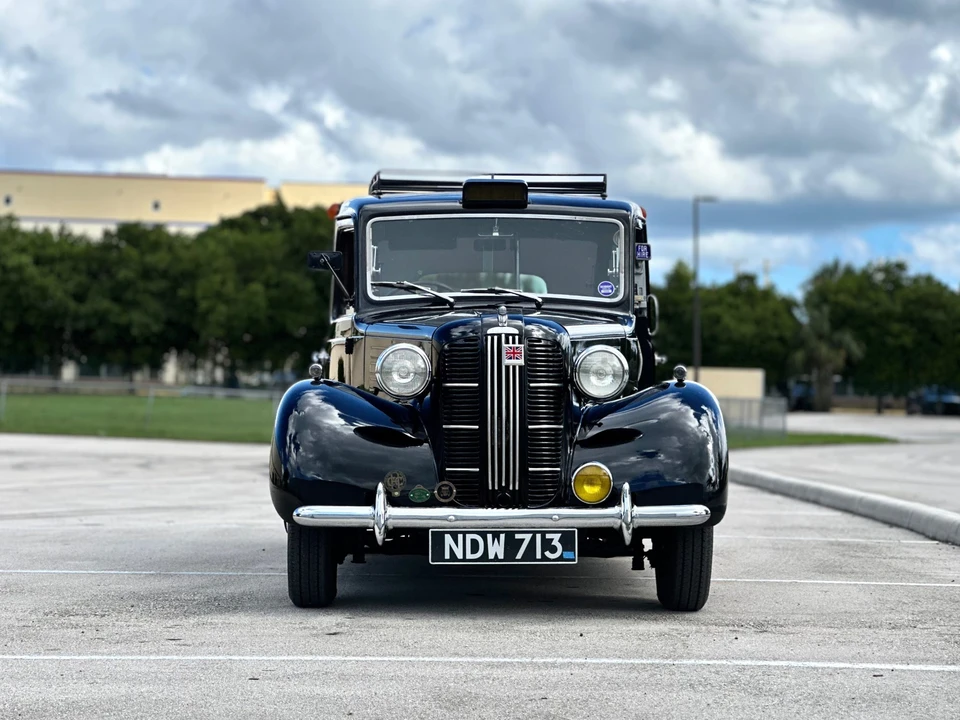 1957 Austin - Image 6 of 31