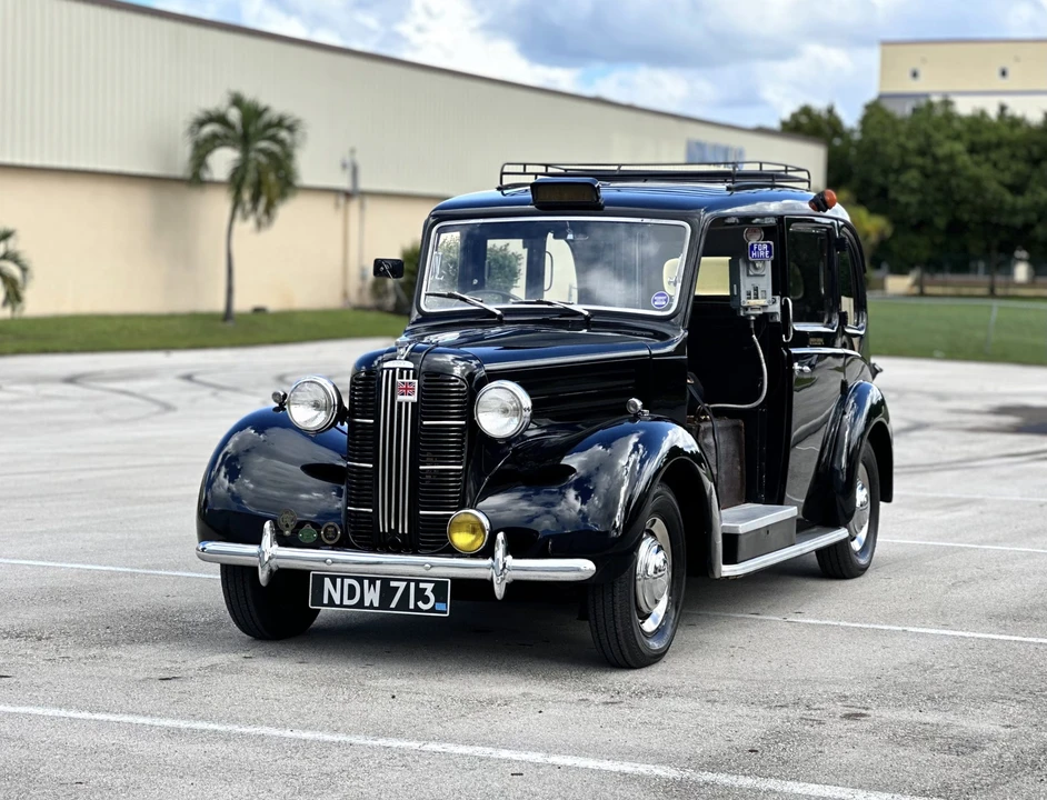 1957 Austin - Image 9 of 31