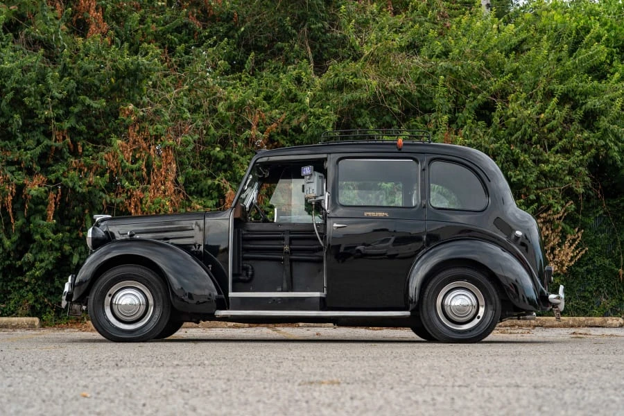 1957 Austin - Image 2 of 25