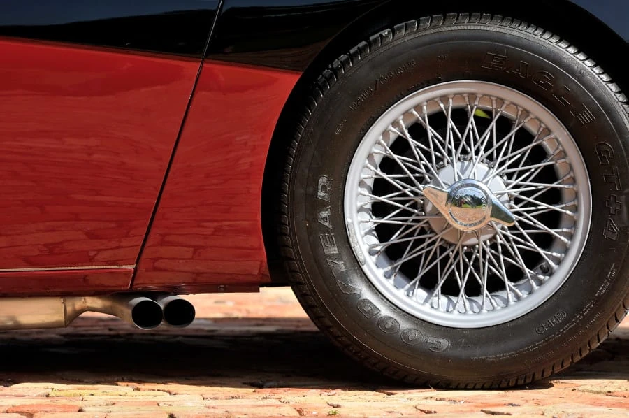 1957 Austin-Healey 100 - Image 9 of 12