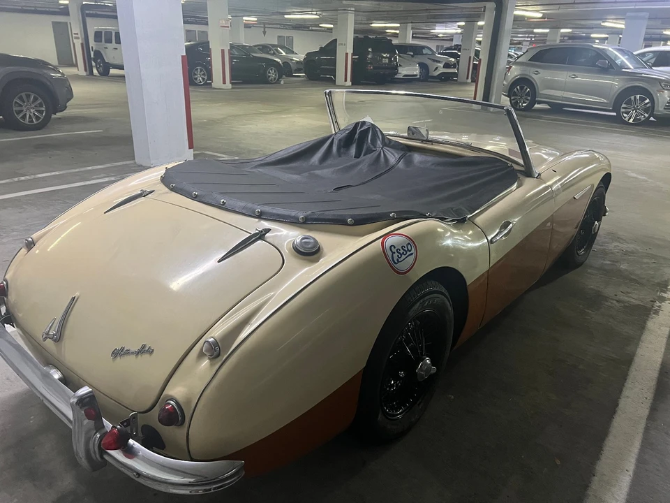 1957 Austin-Healey 100-6 - Image 7 of 21