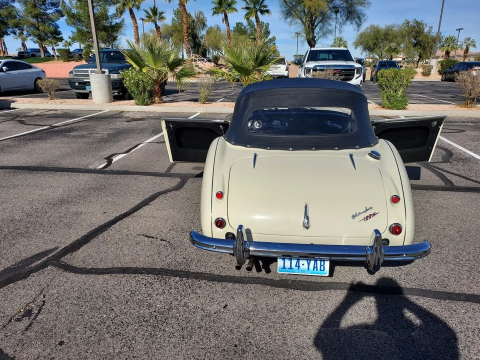 1957 Austin-Healey 100-6 - Image 9 of 21
