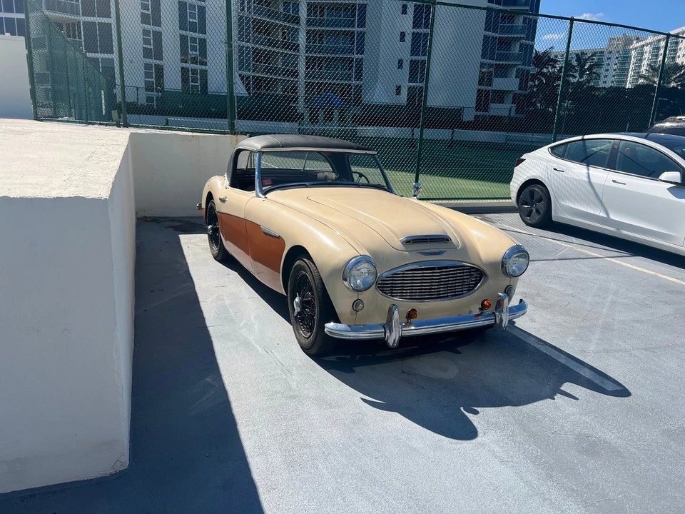 1957 Austin-Healey 100-6 - Image 3 of 21