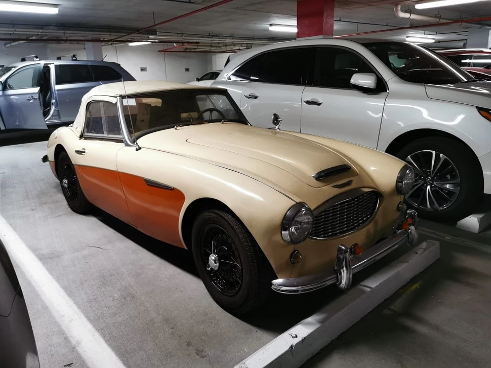 1957 Austin-Healey 100-6 - Image 8 of 21