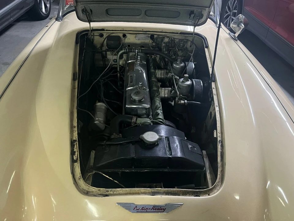 1957 Austin-Healey 100-6 - Image 17 of 21